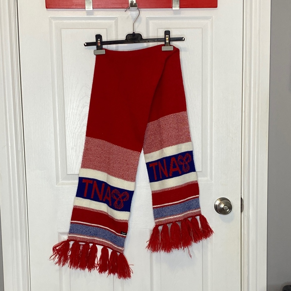 TNA Aritzia Red White Blue Logo Knit‎ Scarf Fringe OS - Picture 4 of 9